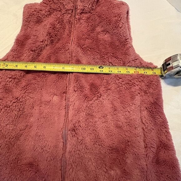 J. Crew Factory Women's Plush Faux Fur Full Zip Vest Guava Berry Small - Picture 7 of 8